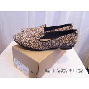 clarks sara poppy slip on loafer